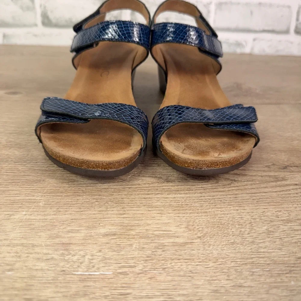Vionic Rest Larrun Wedge Sandal Snakeskin Blue Womens 7